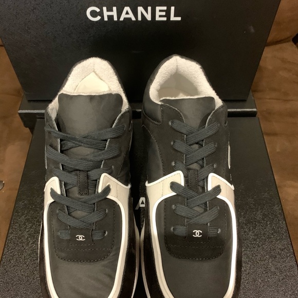 SOLD-Chanel Trainers Sz 41 - Picture 5 of 6